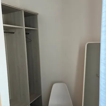 Quiet Vatican Hideaway, 1 Min To Train Station